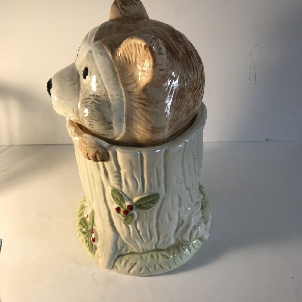 Vintage Cetamic Racoon In Tree Stump - Picture 2 of 3